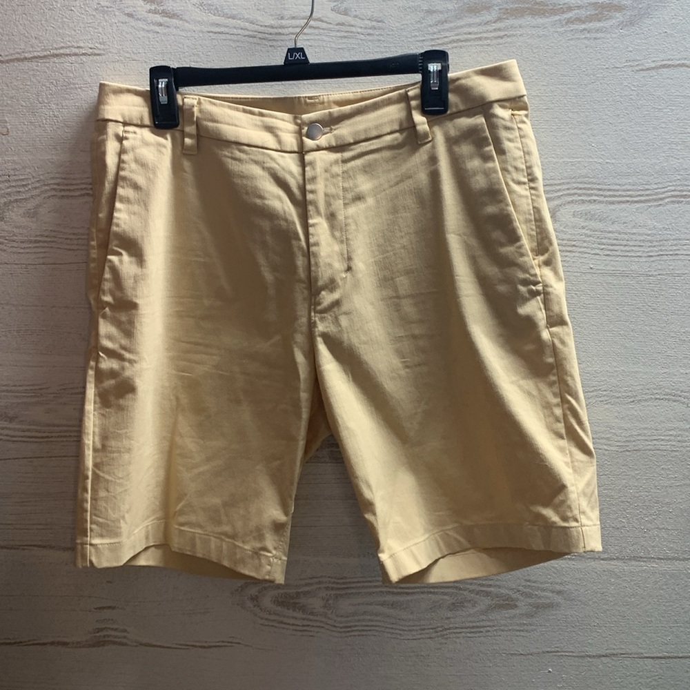 Lululemon beige  Chino walking shorts 5 pocket size 34